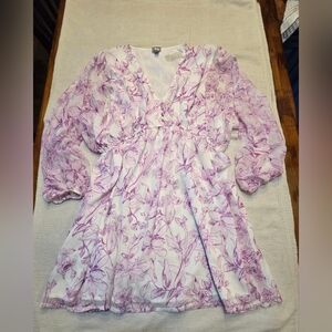 🚨LAST CHANCE🚨A new day Floral V-Neck Blouse - Purple and White